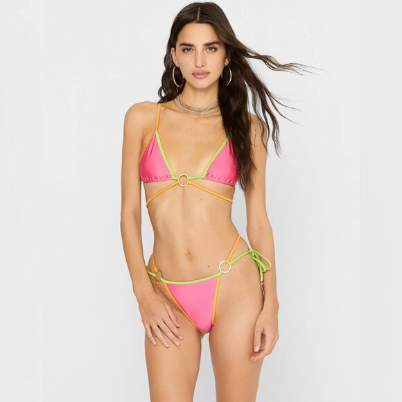 NWOT ๐ฉท Beach Bunny ๐ฉท Bikini Set w/ Top & Cheeky Bottom | Size Medium - Picture 1 of 6